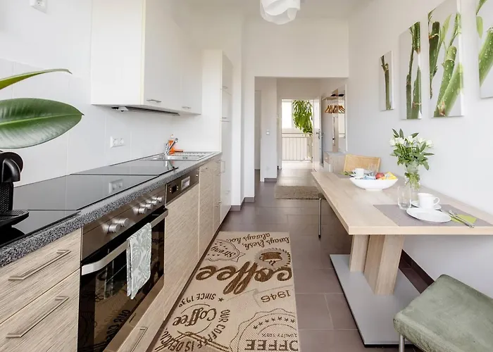 Helles Gemuetliches V5 Apartment Vienna